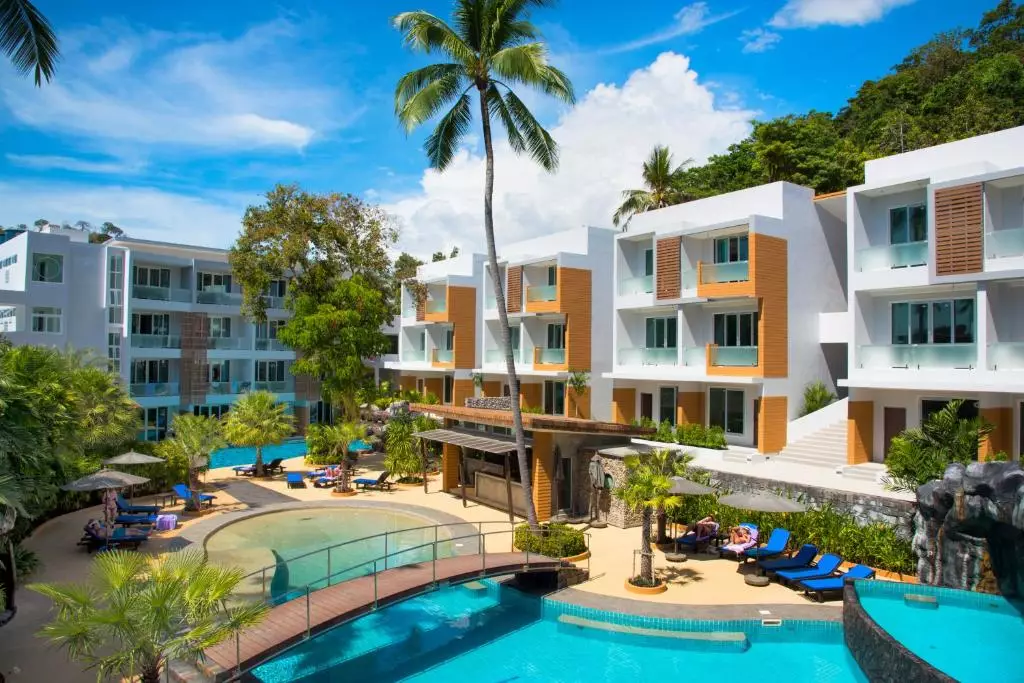 The L Resort